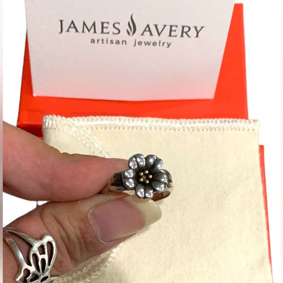 James Avery Jewelry - James Avery RARE Retired April Flowers Ring